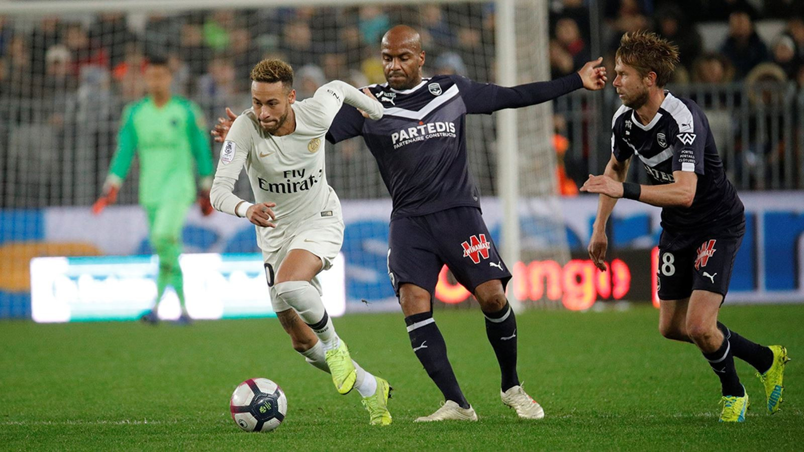 波尔多客场险胜，赢得关键三分