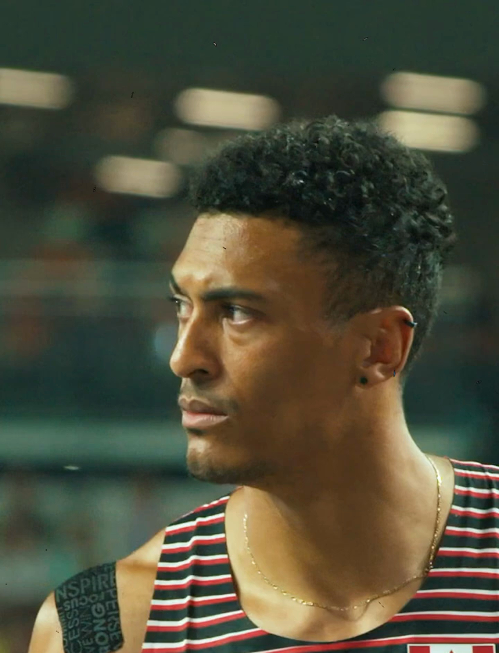 开云体育官网-挪威滑雪选手速度与技巧兼备夺魁