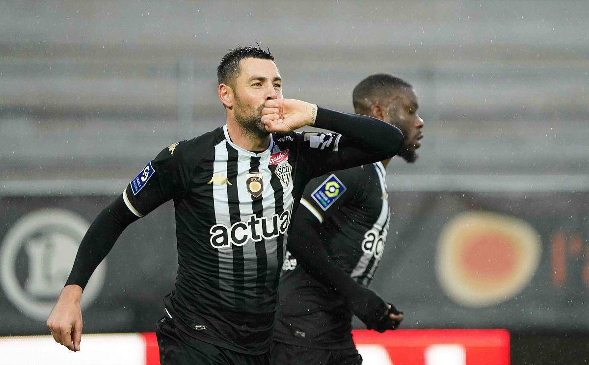 开云官网-关于圣埃蒂安主场不敌昂热，遭遇困境的信息