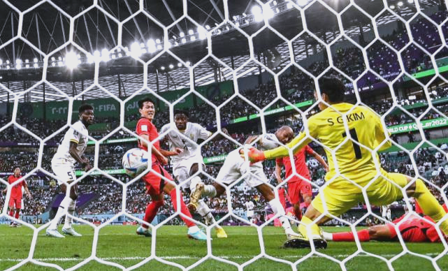 包含韩国队遭逢大败，遗憾终结征程的词条