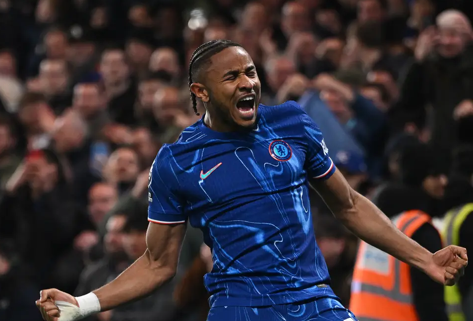 切尔西在客场大胜对手，以实力征服了所有挑战