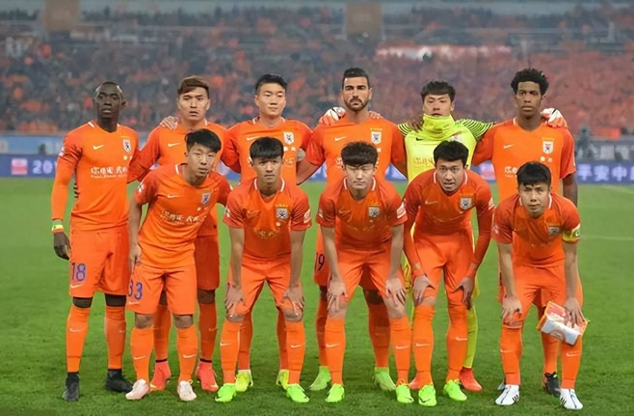 开云平台-山东鲁能在激烈的对决中险胜重庆斯威队