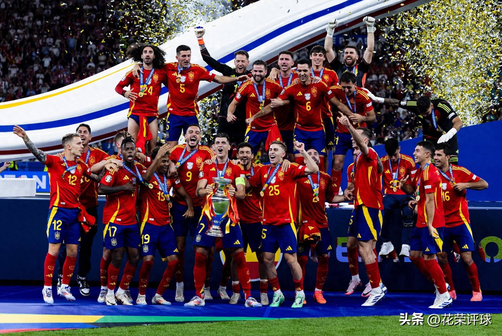 欧洲足球聚焦，球迷热议不断的简单介绍