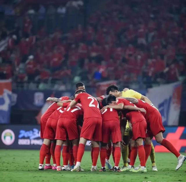 开云体育app-亚泰主场输给上港，保级形势再次动摇的简单介绍