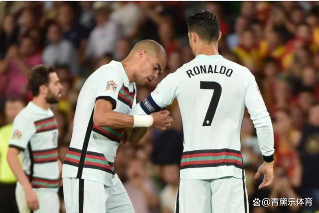 自行车比赛惊现黑马，激烈角逐