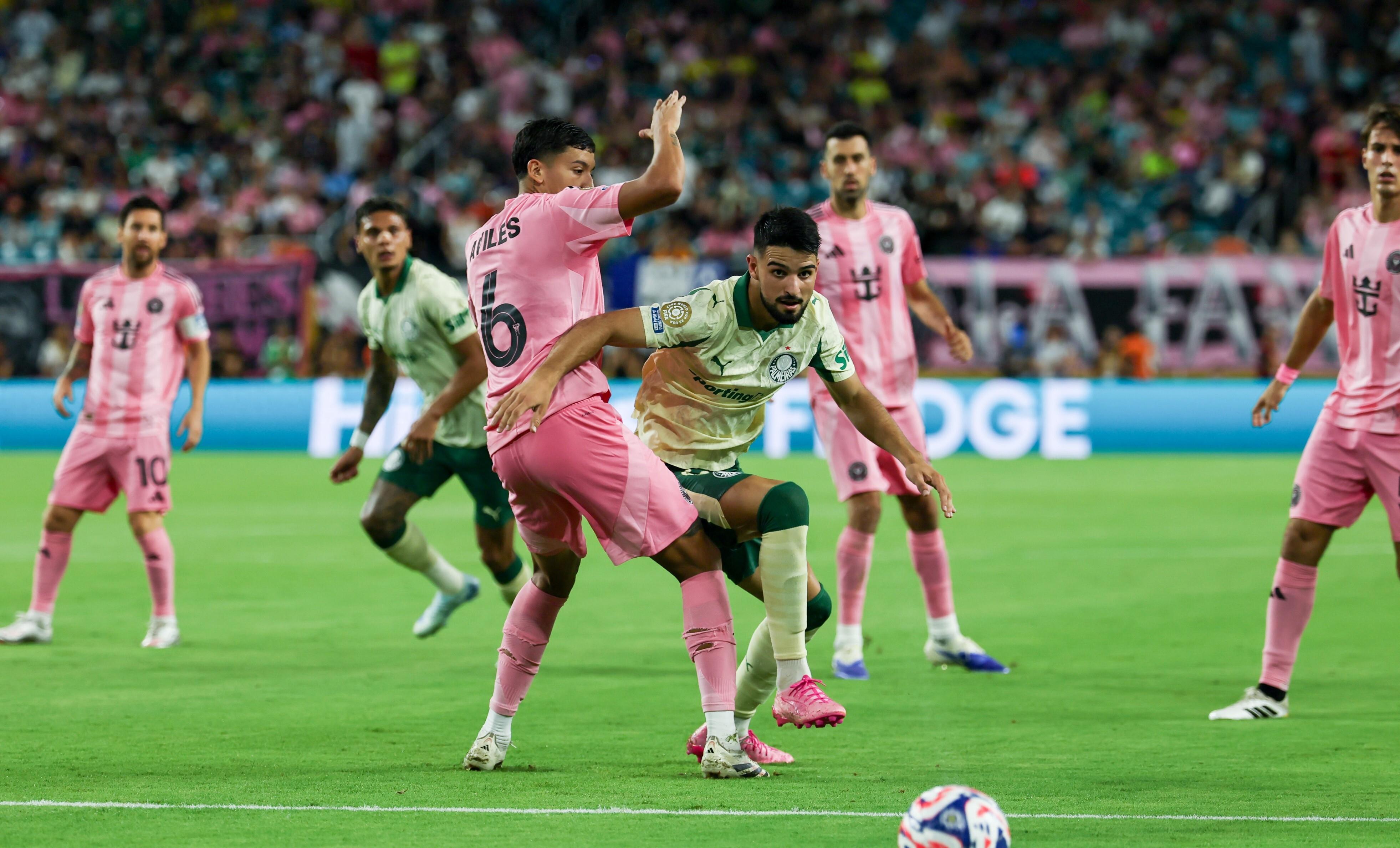 开云体育登录-包含利物浦惨遭淘汰，梅西继续进攻的词条