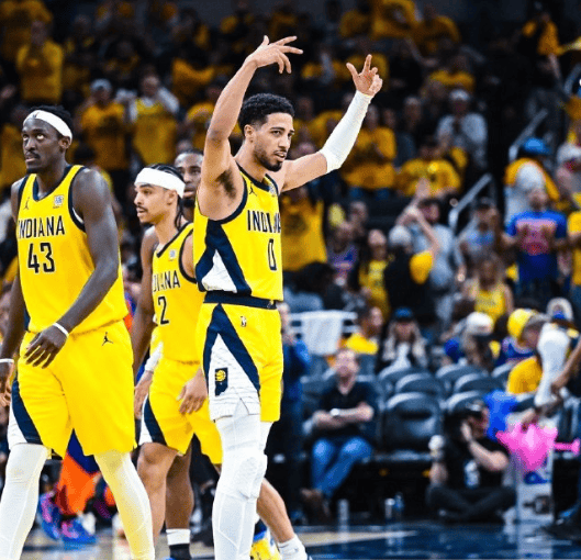 开云体育登录-尼克斯队新晋后卫出色发挥，球队迎来胜利的简单介绍