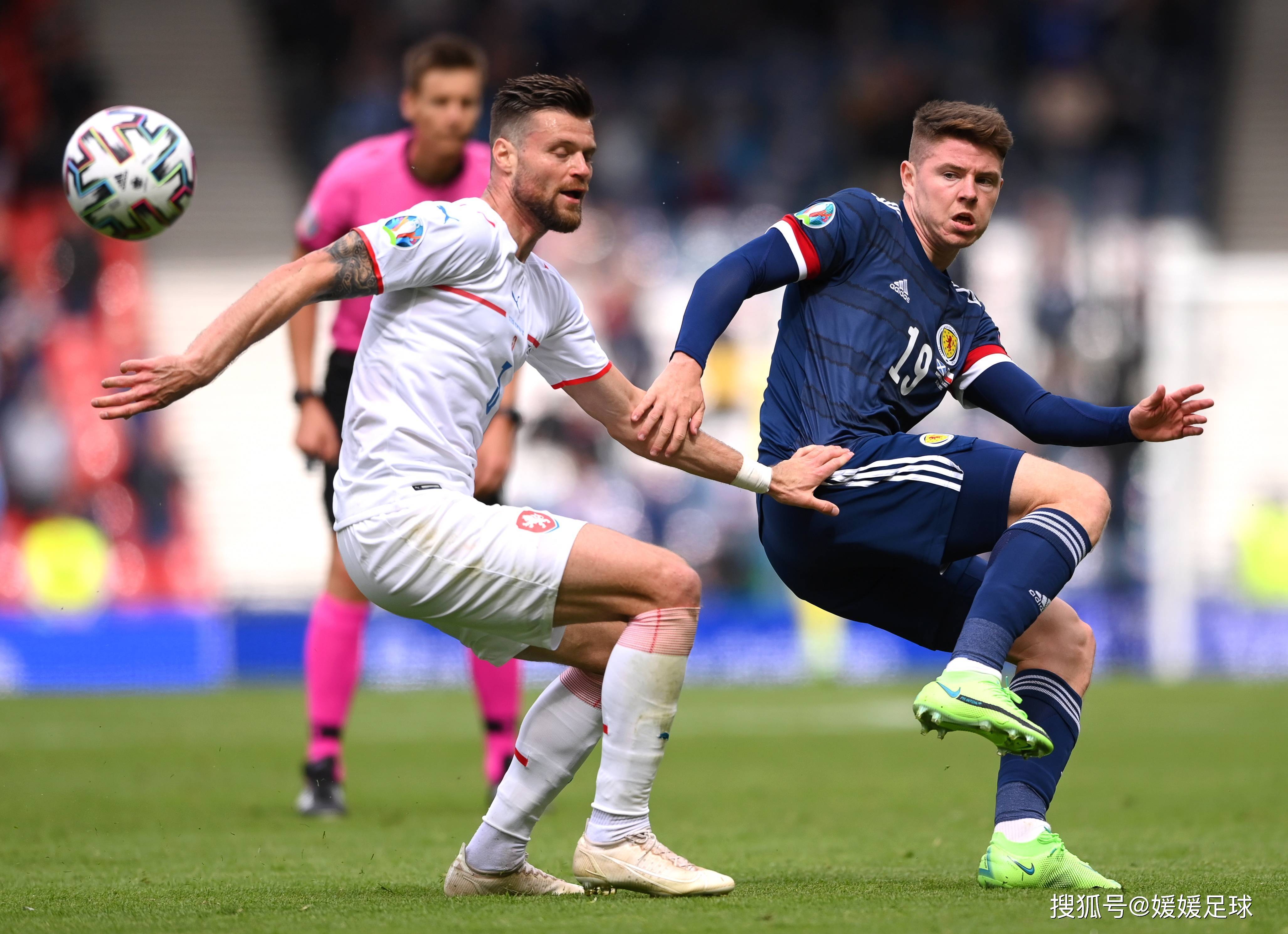 开云平台-关于高潮迭起！法国足球盛宴中的劲爆比赛的信息