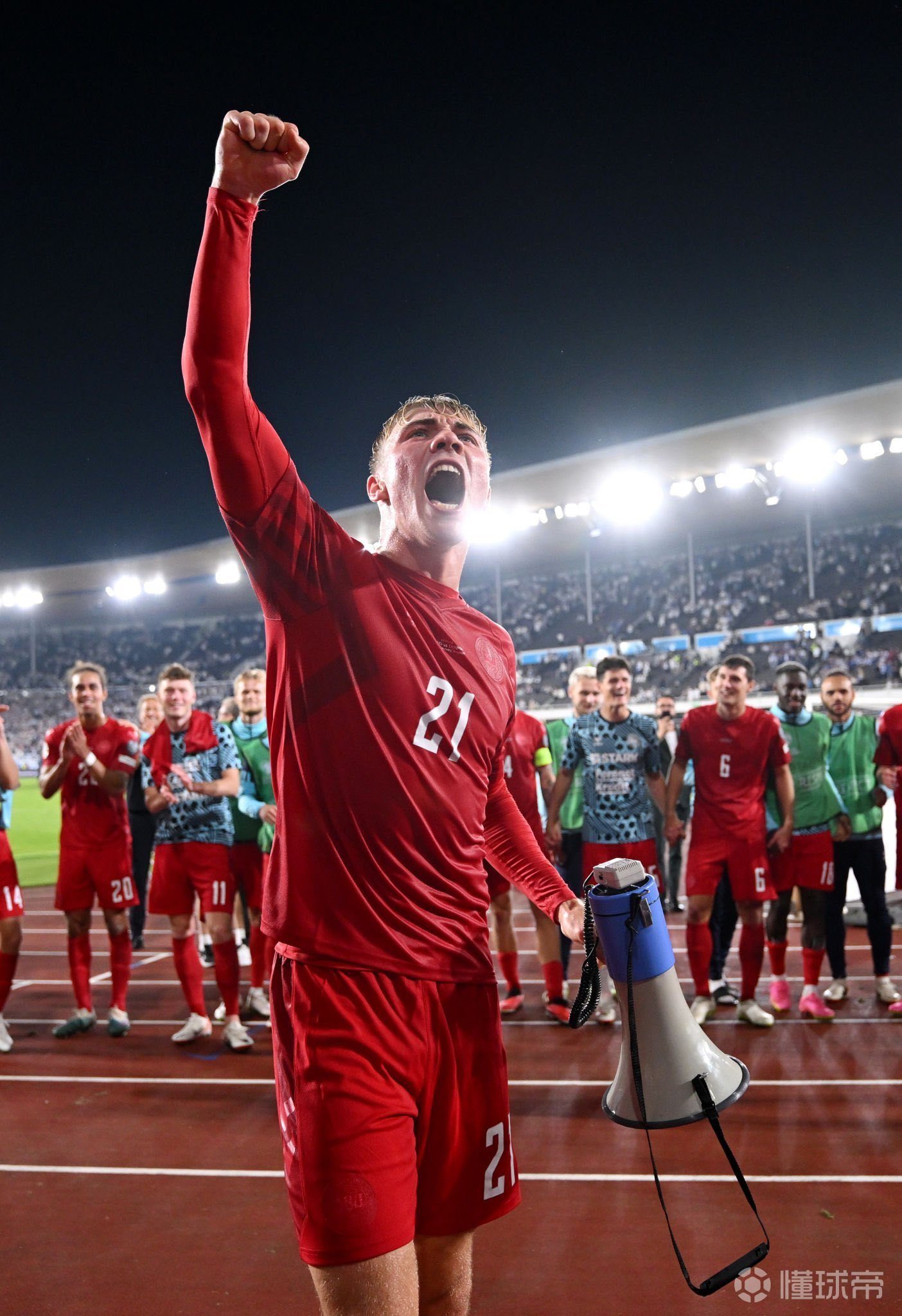 开云体育官方网站-丹麦击败芬兰，稳步迈向淘汰赛资格的简单介绍