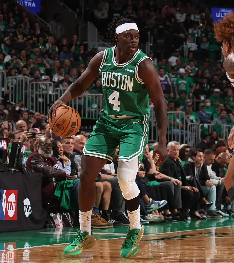 关于东亚顶尖球队争夺胜跑资格！实力对决激烈的信息