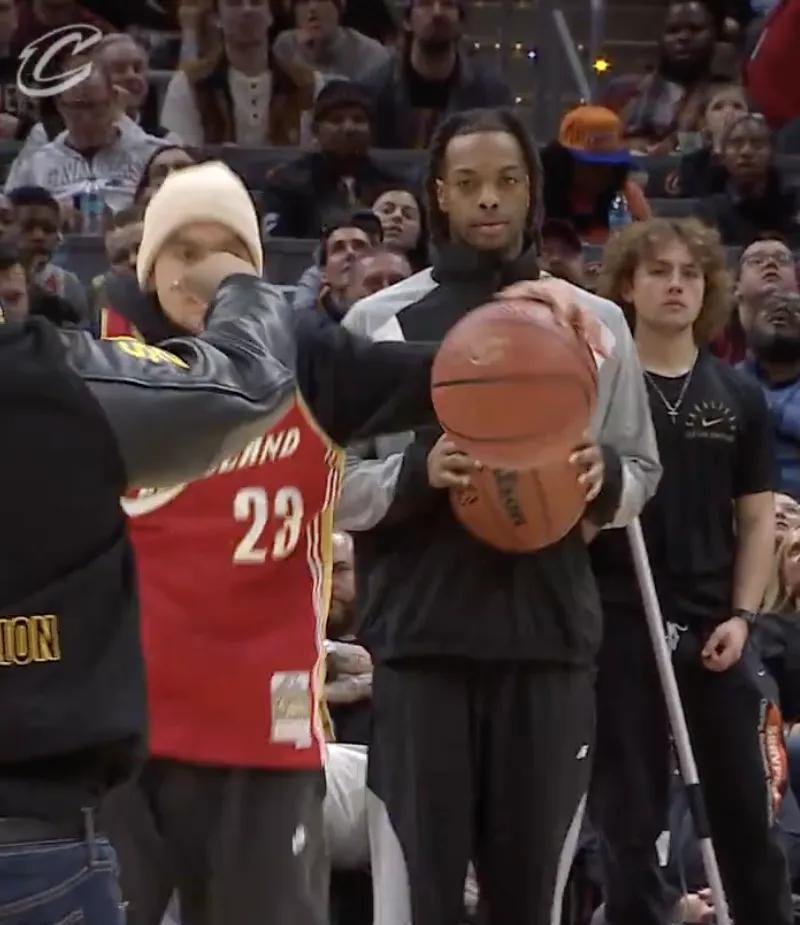 关于挑战成功!骑士队在主场迎战取得胜利的信息 关于挑战成功!骑士队在主场迎战取得胜利的信息