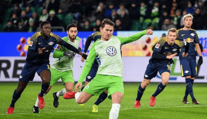 开云官网-霍芬海姆受到沃尔夫斯堡围攻