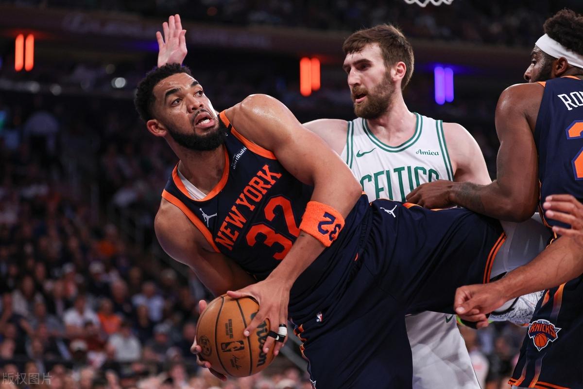 辽宁队逆转尼克斯，塔图姆统治全场